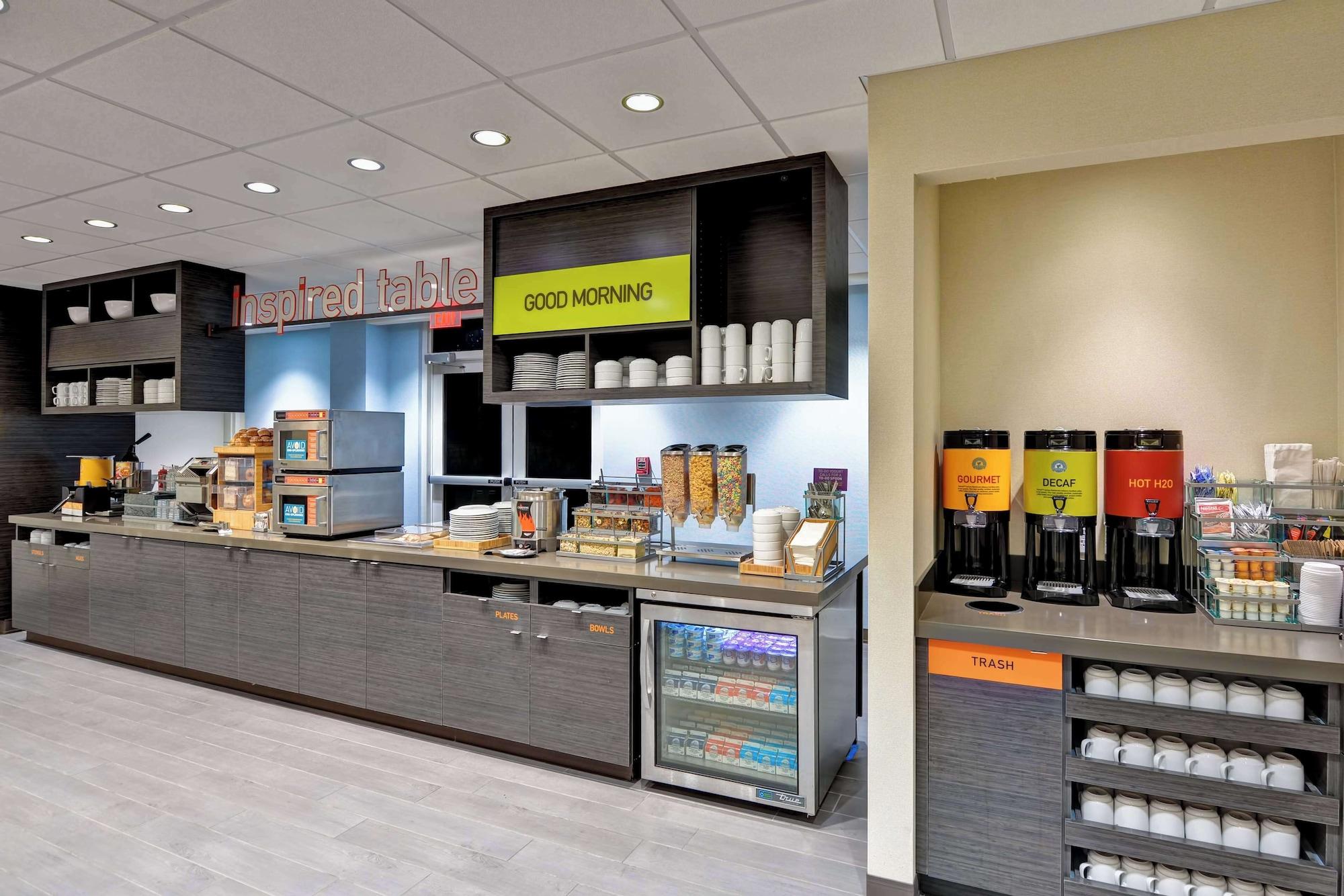 Restaurant Home2 Suites by Hilton Miramar FT. Lauderdale