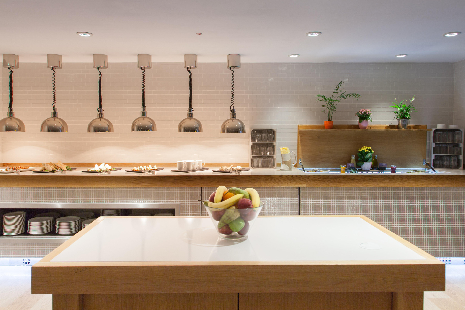 Restaurant Holiday Inn London Camden Lock by IHG