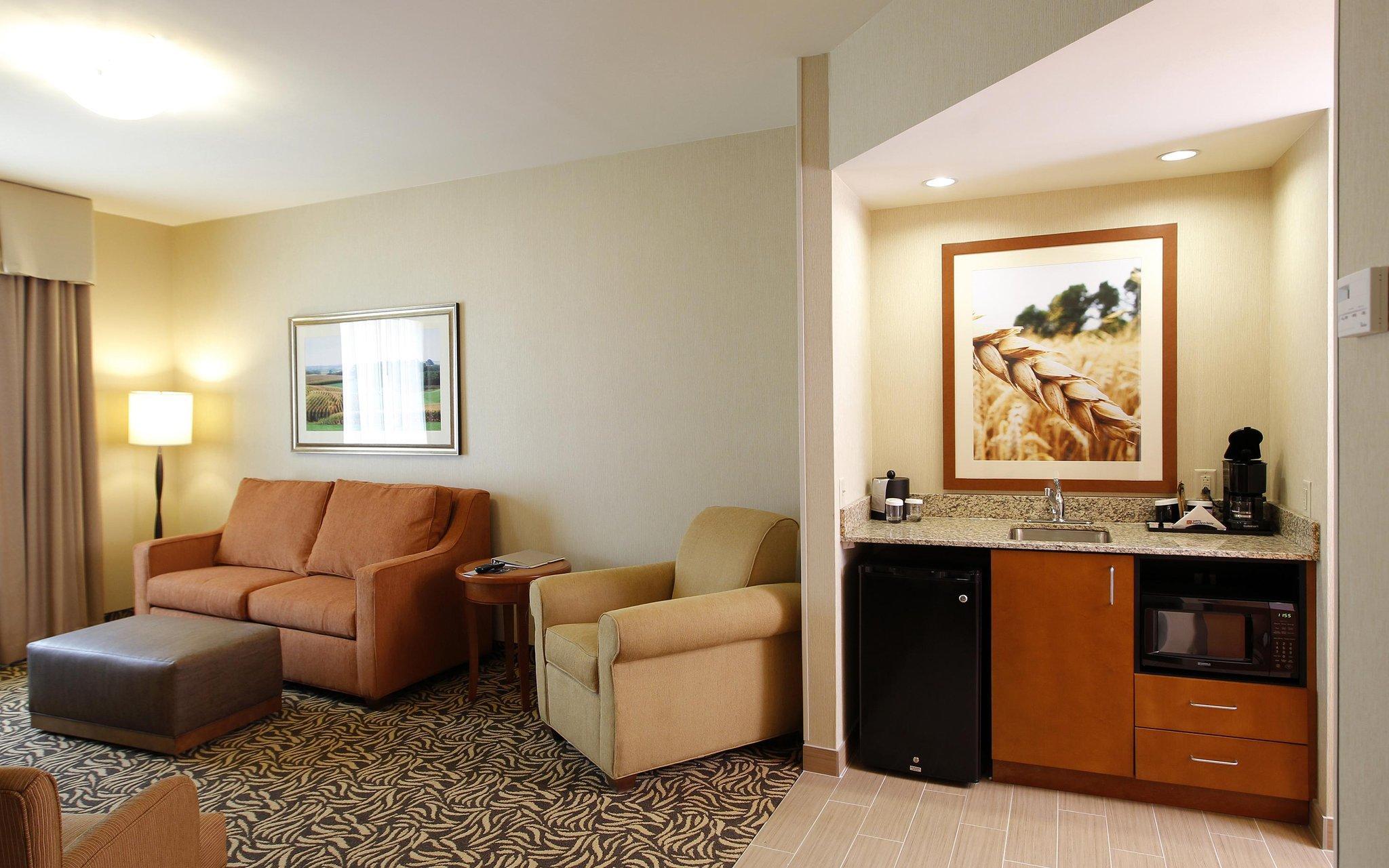 Vista Exterior Hilton Garden Inn Cedar Falls