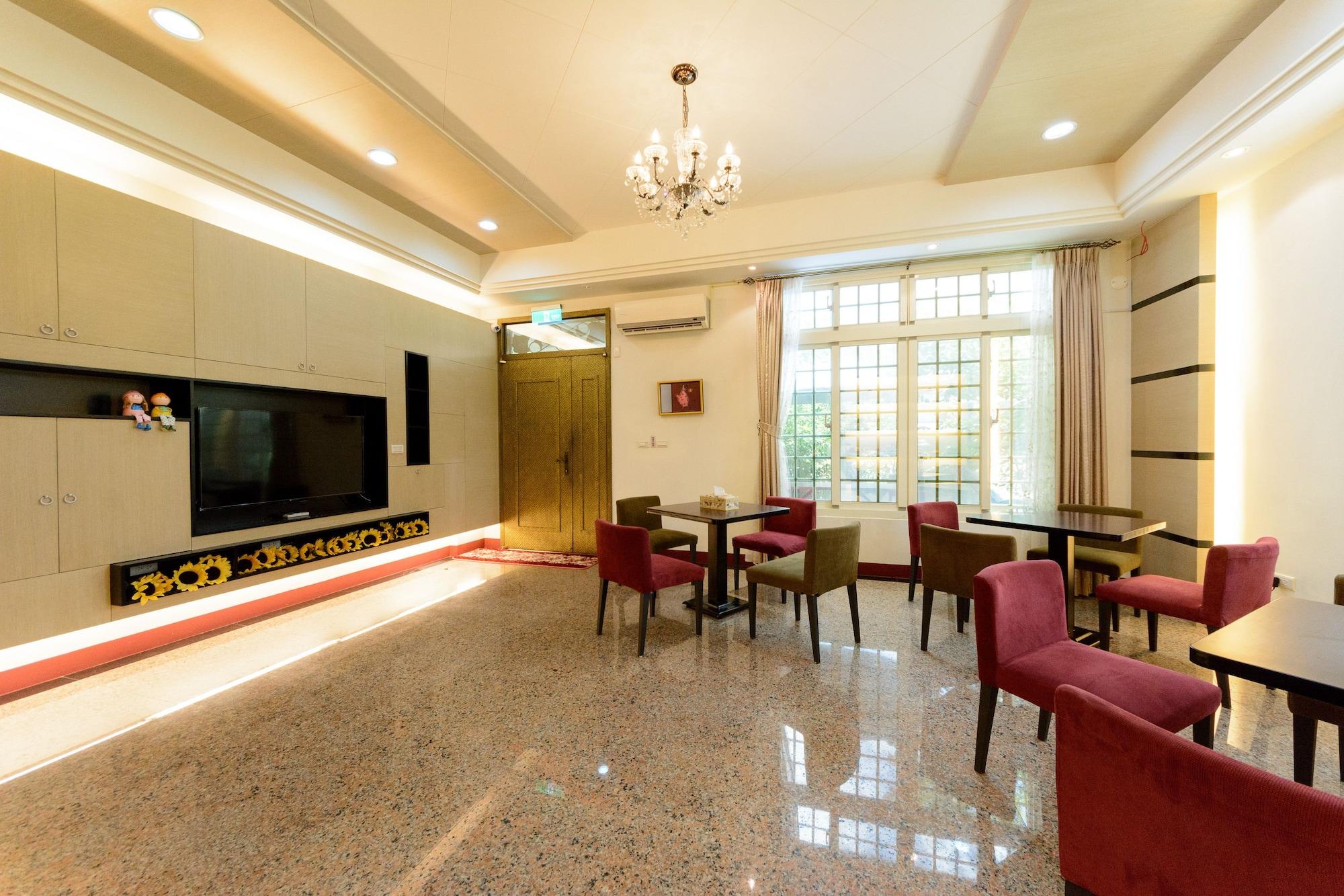 Vista Lobby Hualien Macaron B&B