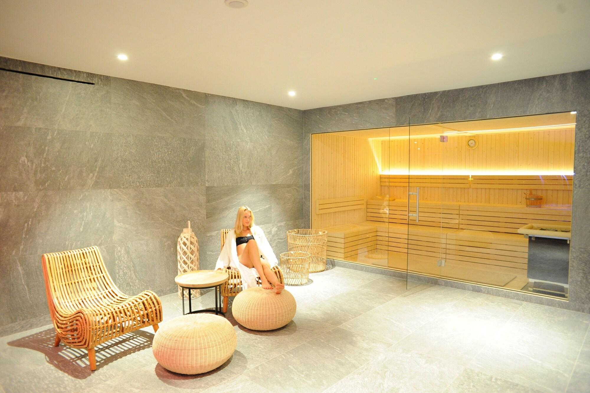 Spa Hotel Tropical Gava Mar