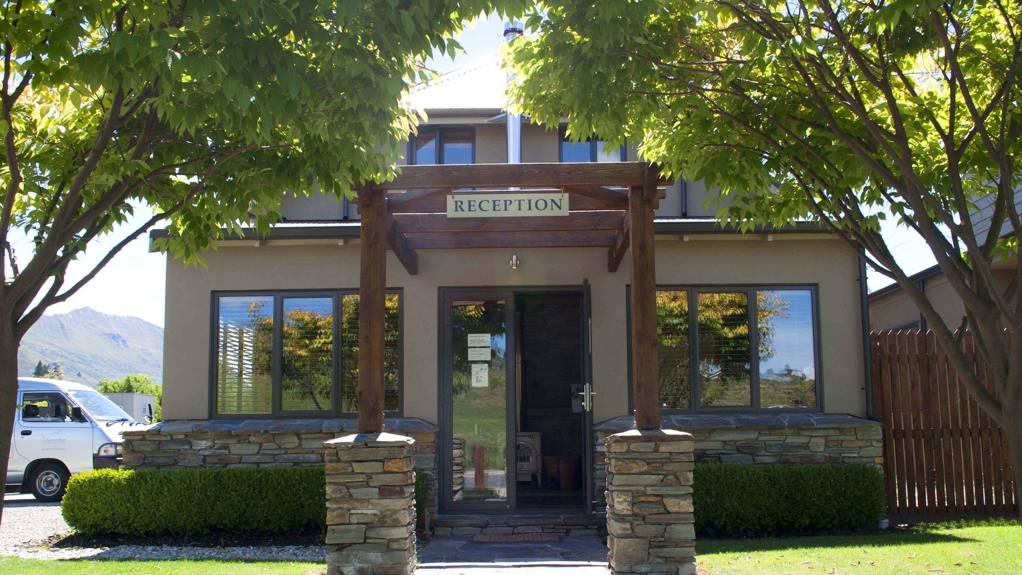 Vista Lobby Wanaka Luxury Apartments