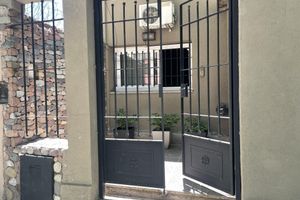 Alquiler Vacacional - Amplia y luminosa con patio y parrilla