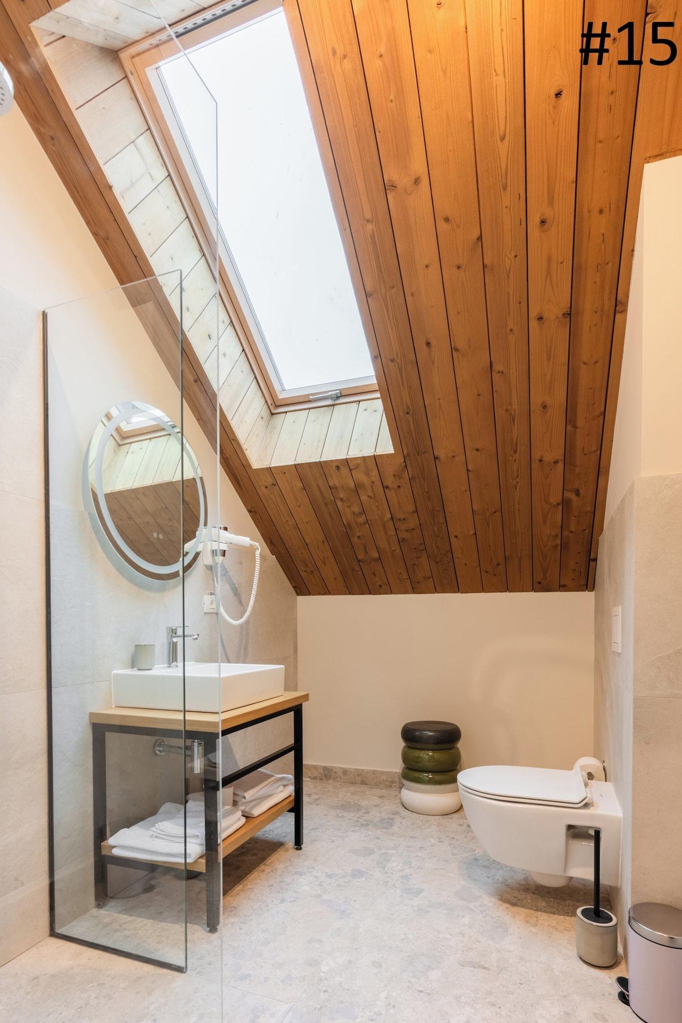 Equipamiento de Habitación The Pines Bucegi Lodge