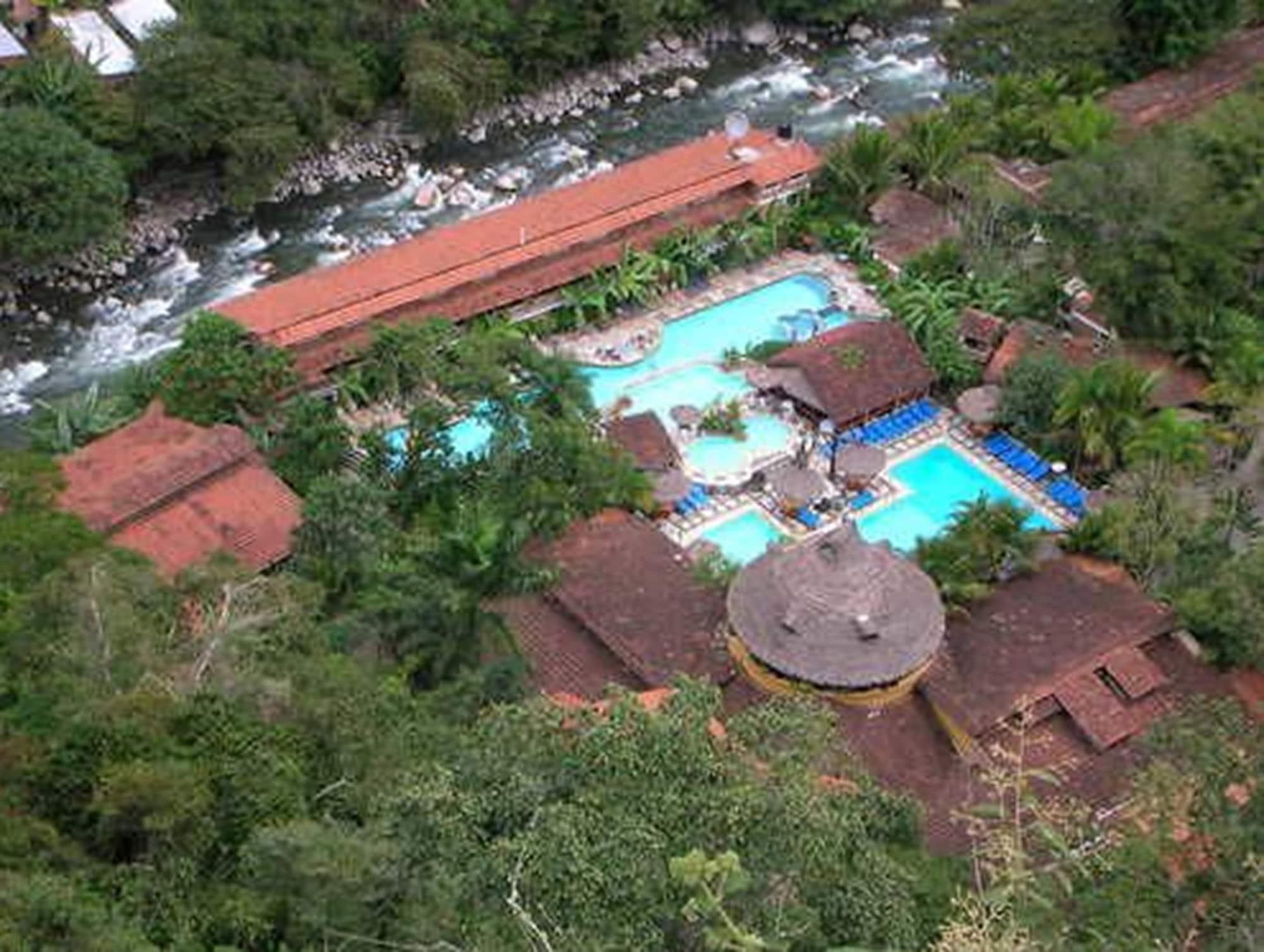 Vista Exterior Hotel Rio Selva Resort Yungas