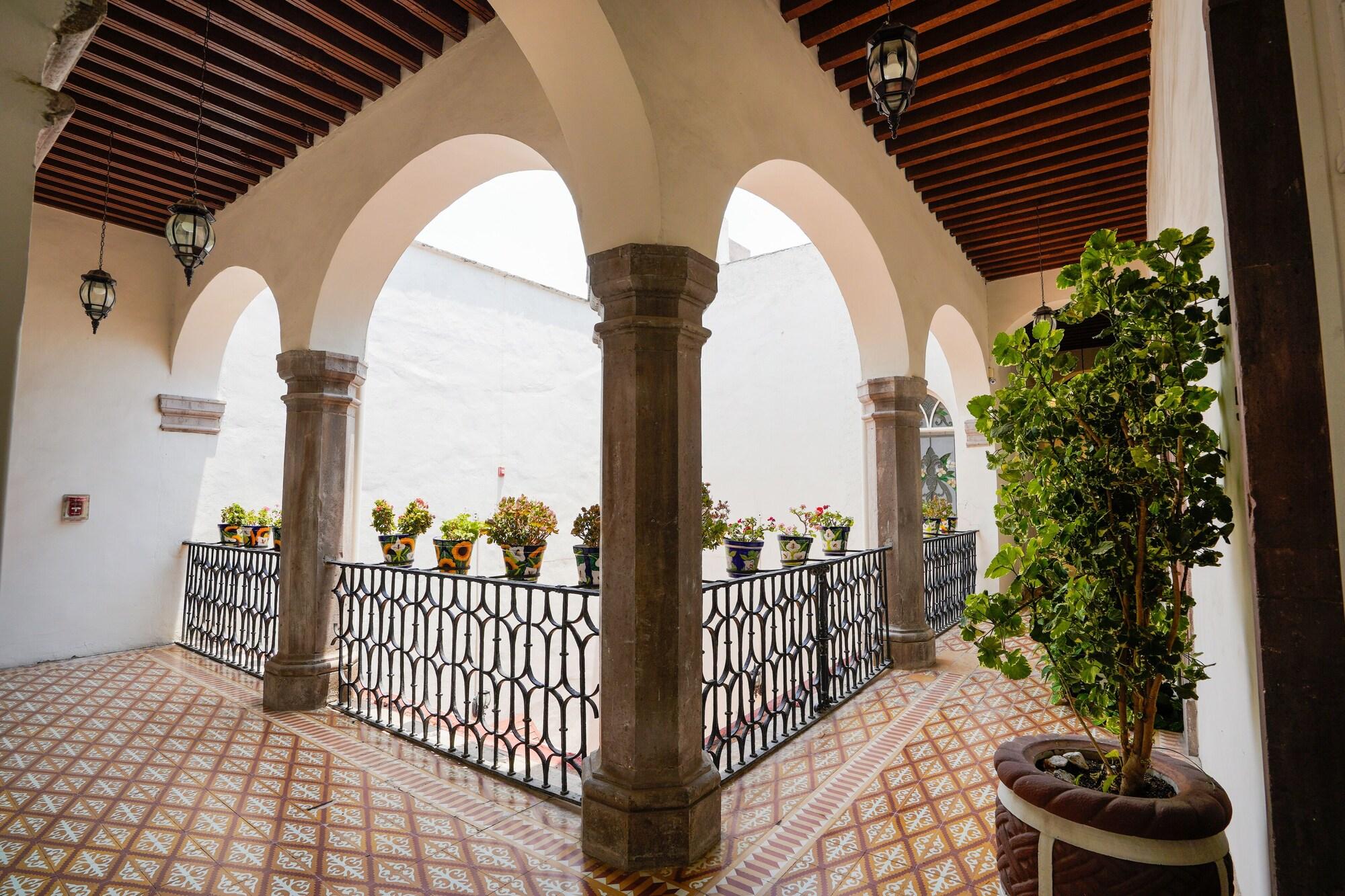 Varios Hotel Señorial