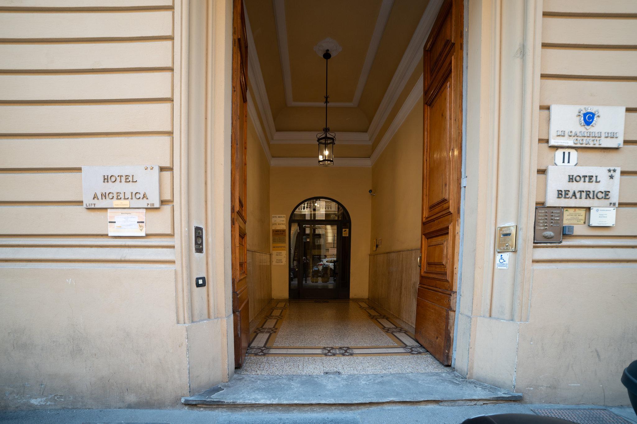 Vista Exterior Hotel Angelica