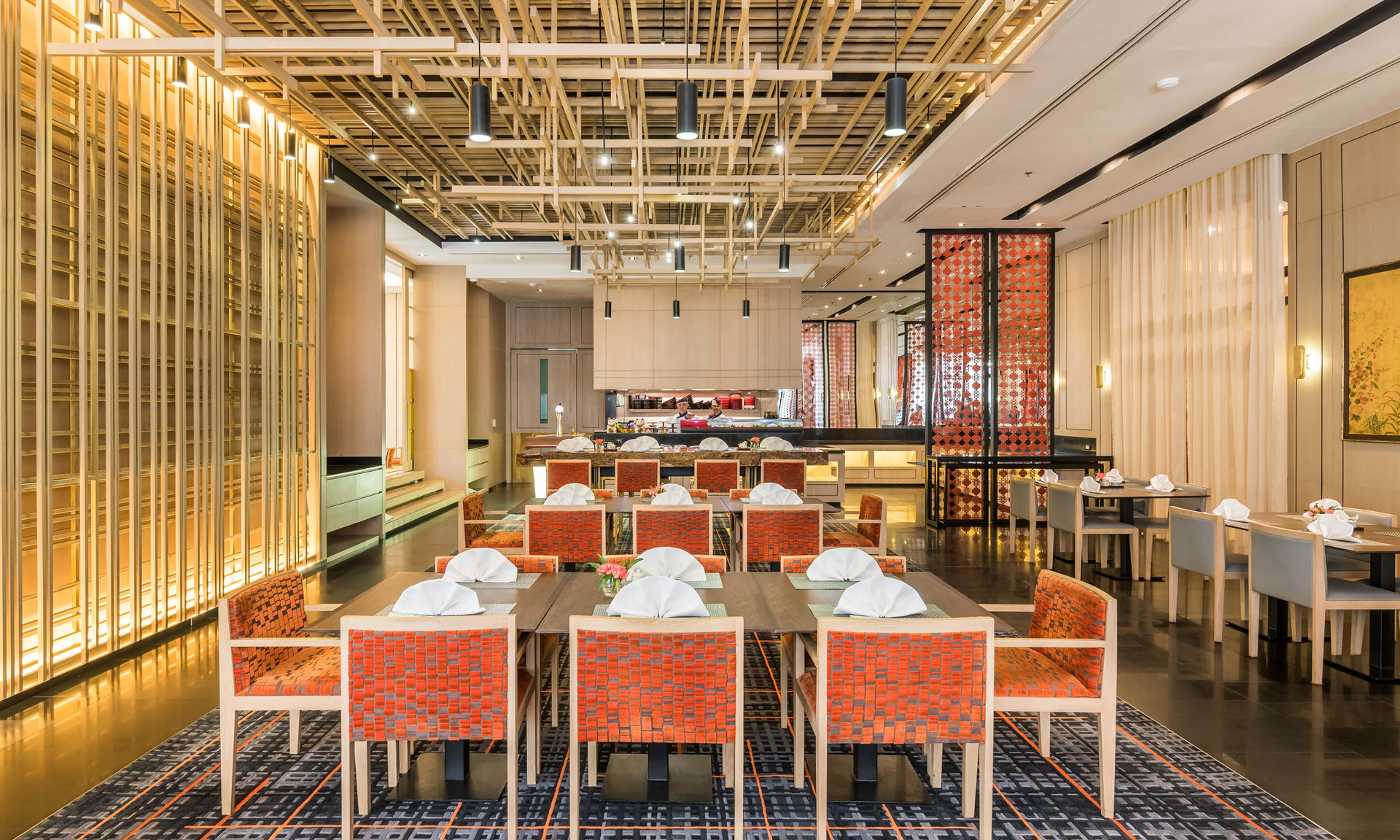 Restaurant Chatrium Hotel Royal Lake Yangon