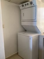 Alquiler Vacacional - Oceanfront white sand beach condo