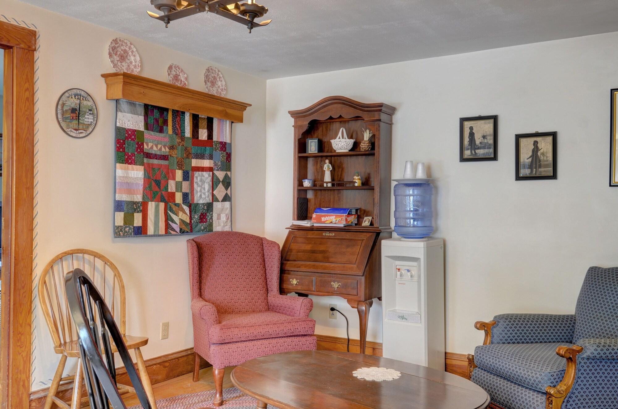 Vista Lobby Melville House