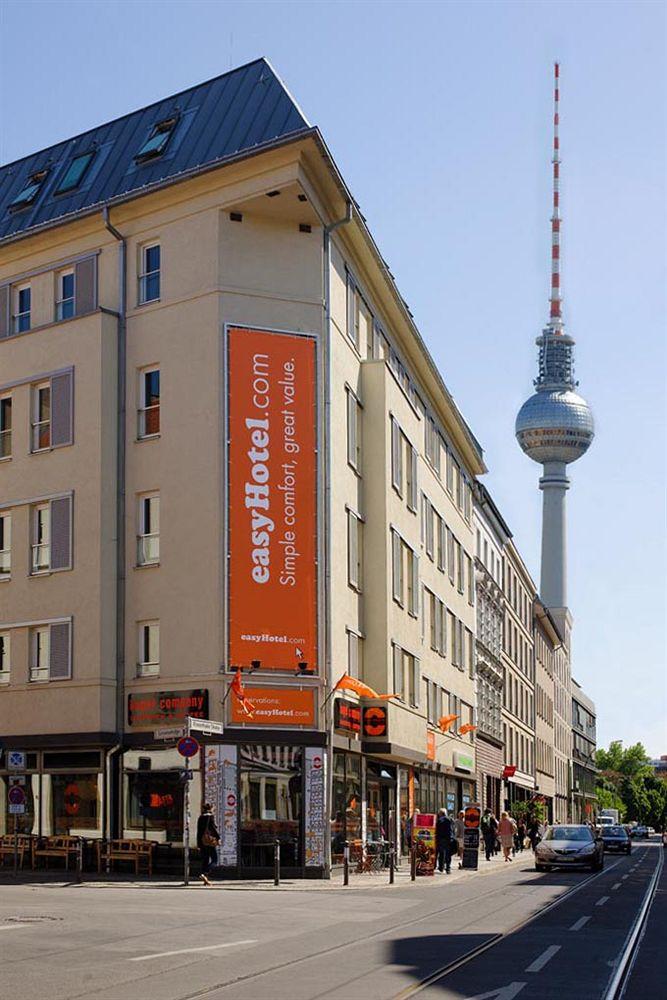 Vista Exterior easyHotel Berlin Hackescher Markt
