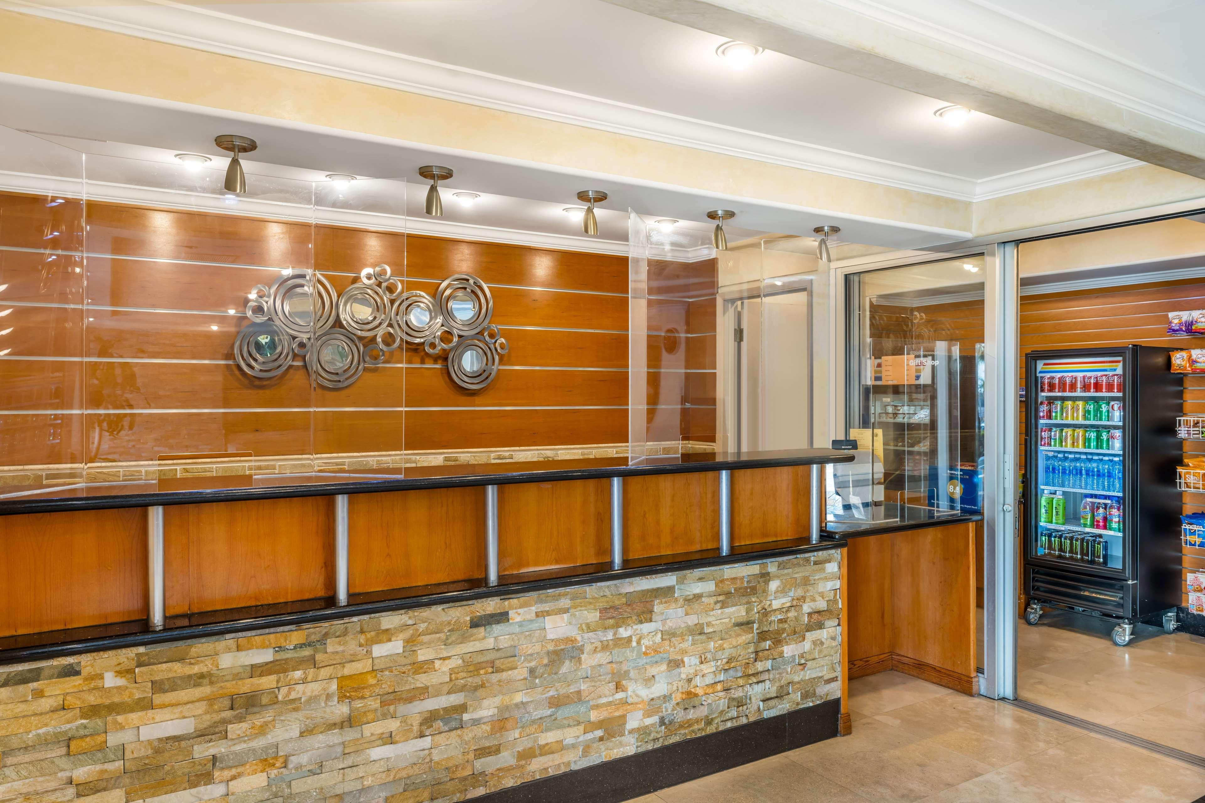 Vista Lobby Best Western Plus Orange County Airport North
