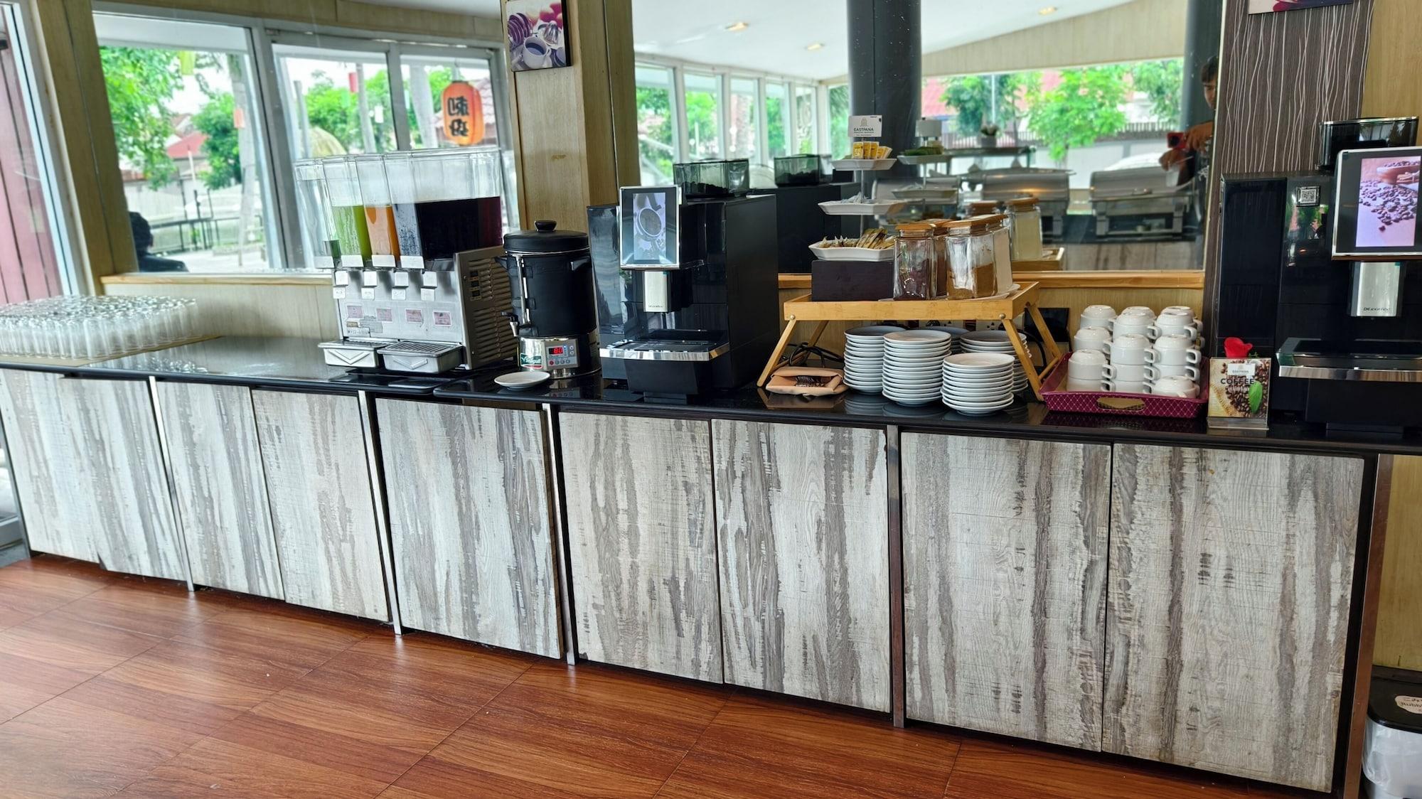 Restaurant Eastpana Executive Residence 304 Prachinburi