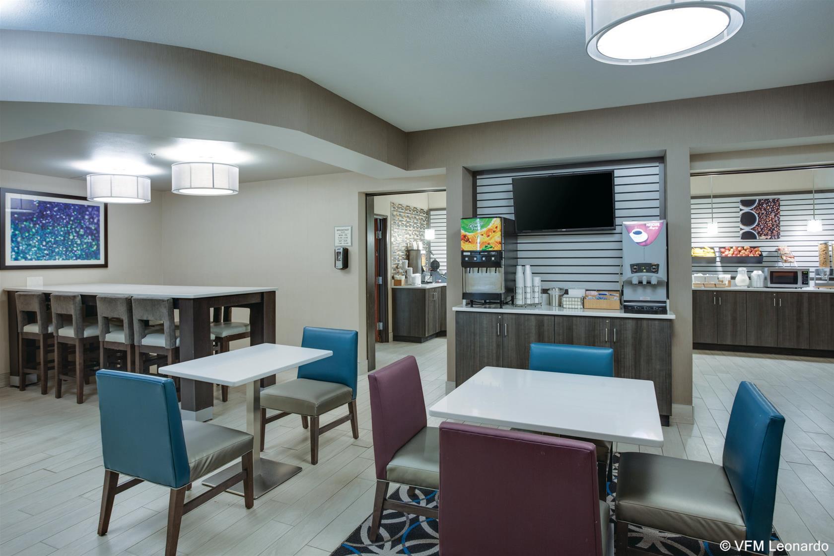 Vista Exterior La Quinta Inn & Suites by Wyndham Batavia