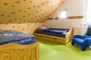 Alquiler Vacacional - Apartment Casa Casimir with Elbe view balcony & large garden (for soccer/volleyball)