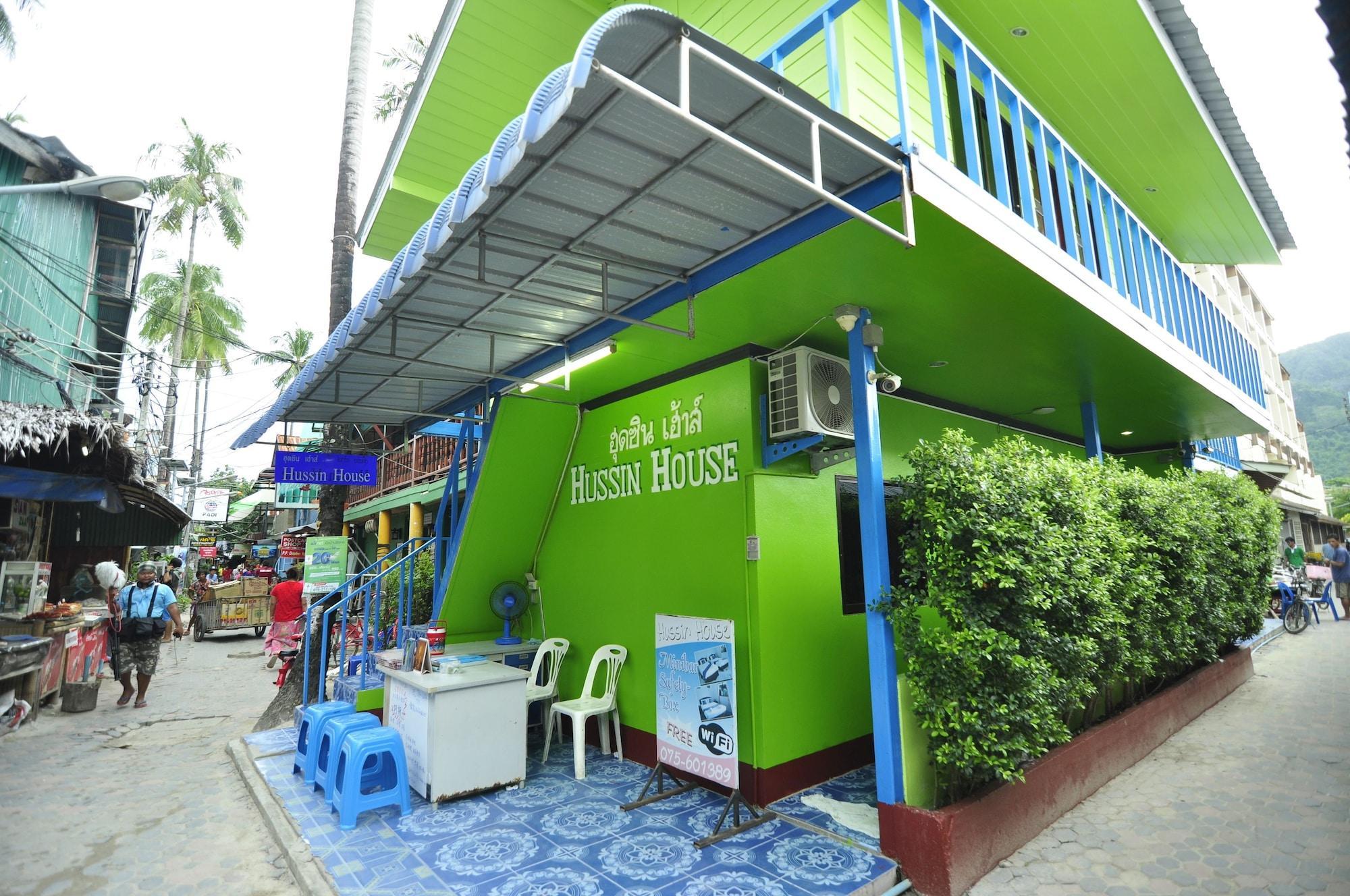 Vista Exterior Hussin House