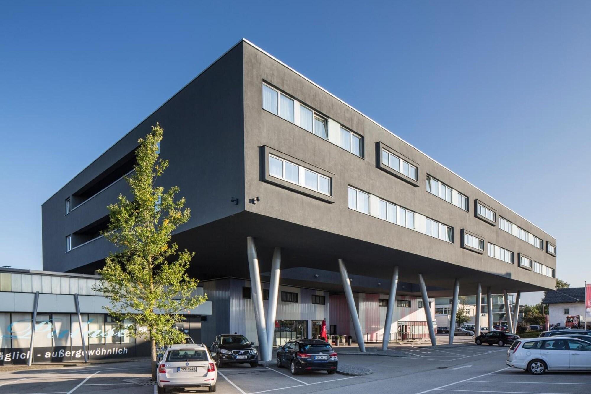 Vista Exterior Austria Trend Hotel Salzburg Messe