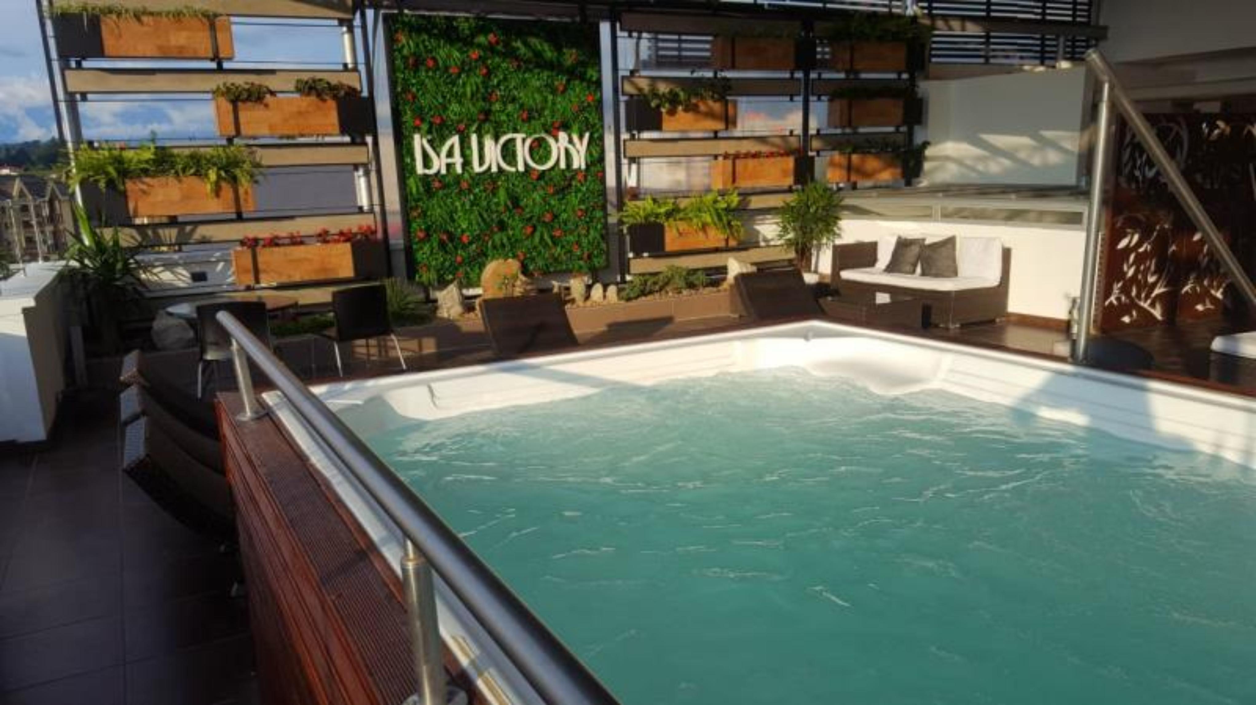 Vista Piscina Isa Victory Hotel Boutique
