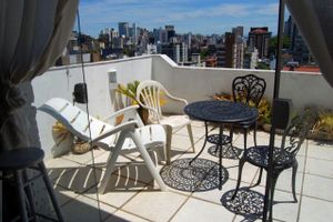 Alquiler Vacacional - Penthouse for 8 people next to Zaffari, with barbecue and 2 bathrooms.