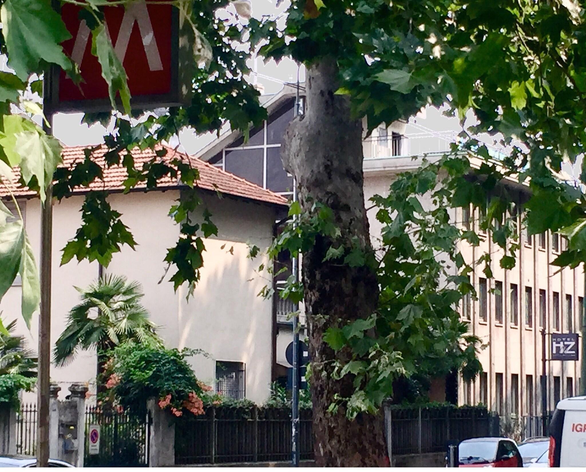 Varios Hotel Zara Milano
