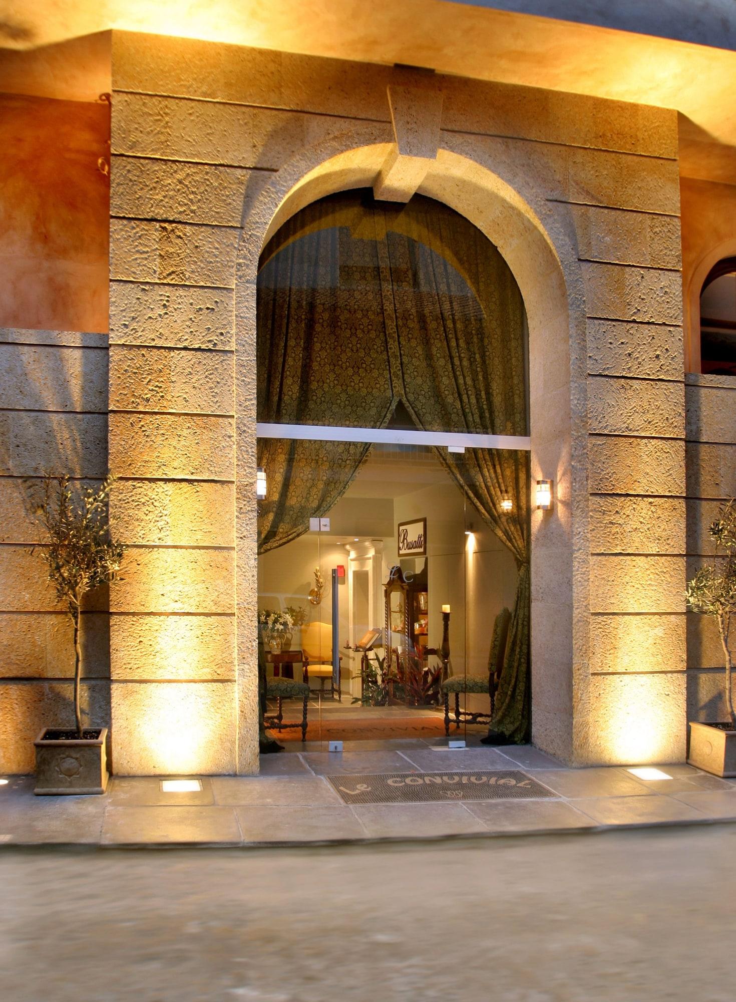 Varios Le Convivial Luxury Suites & Spa