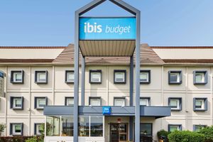 Alojamiento - ibis budget Santeny
