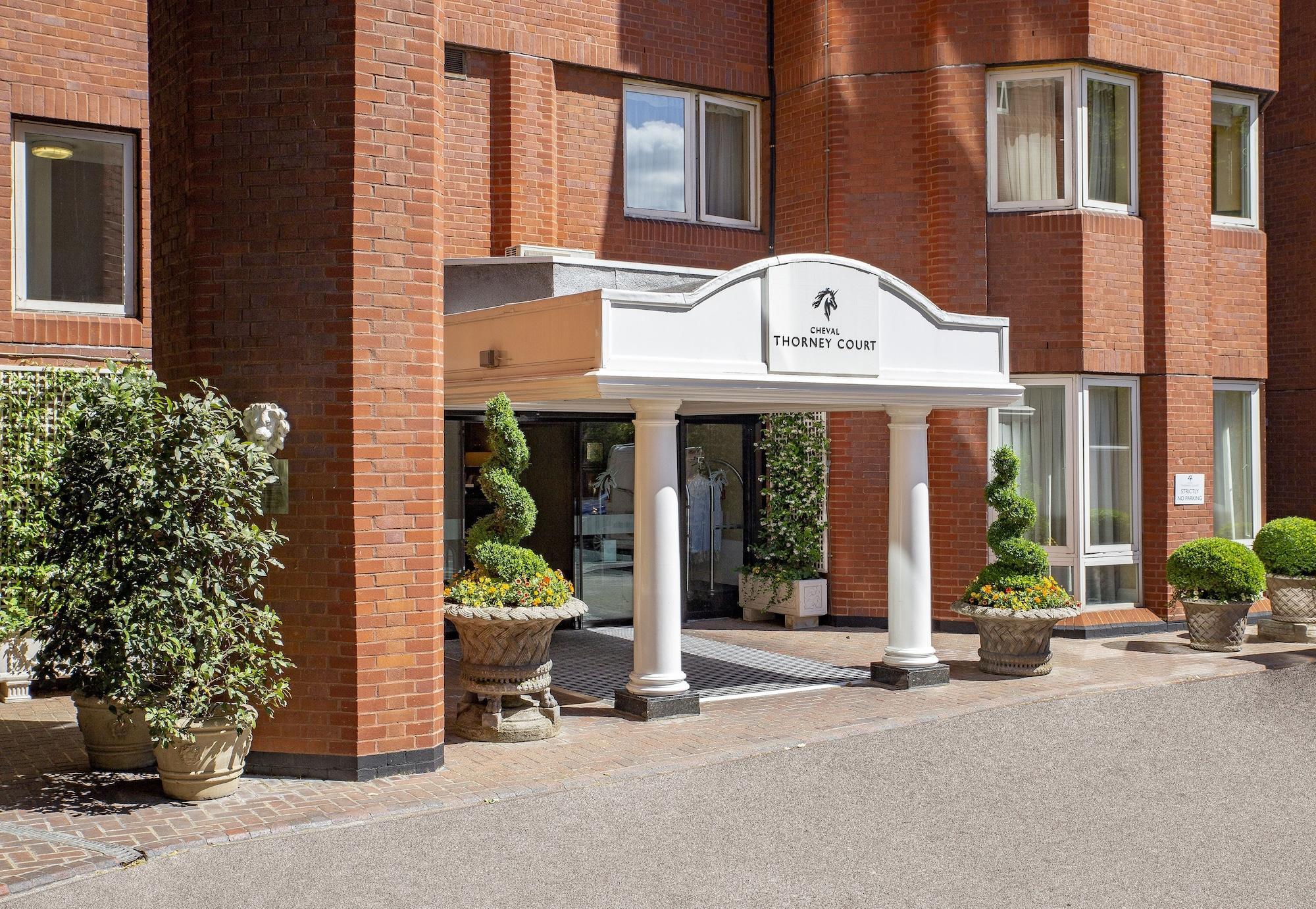 Vista Exterior Cheval Thorney Court at Hyde Park