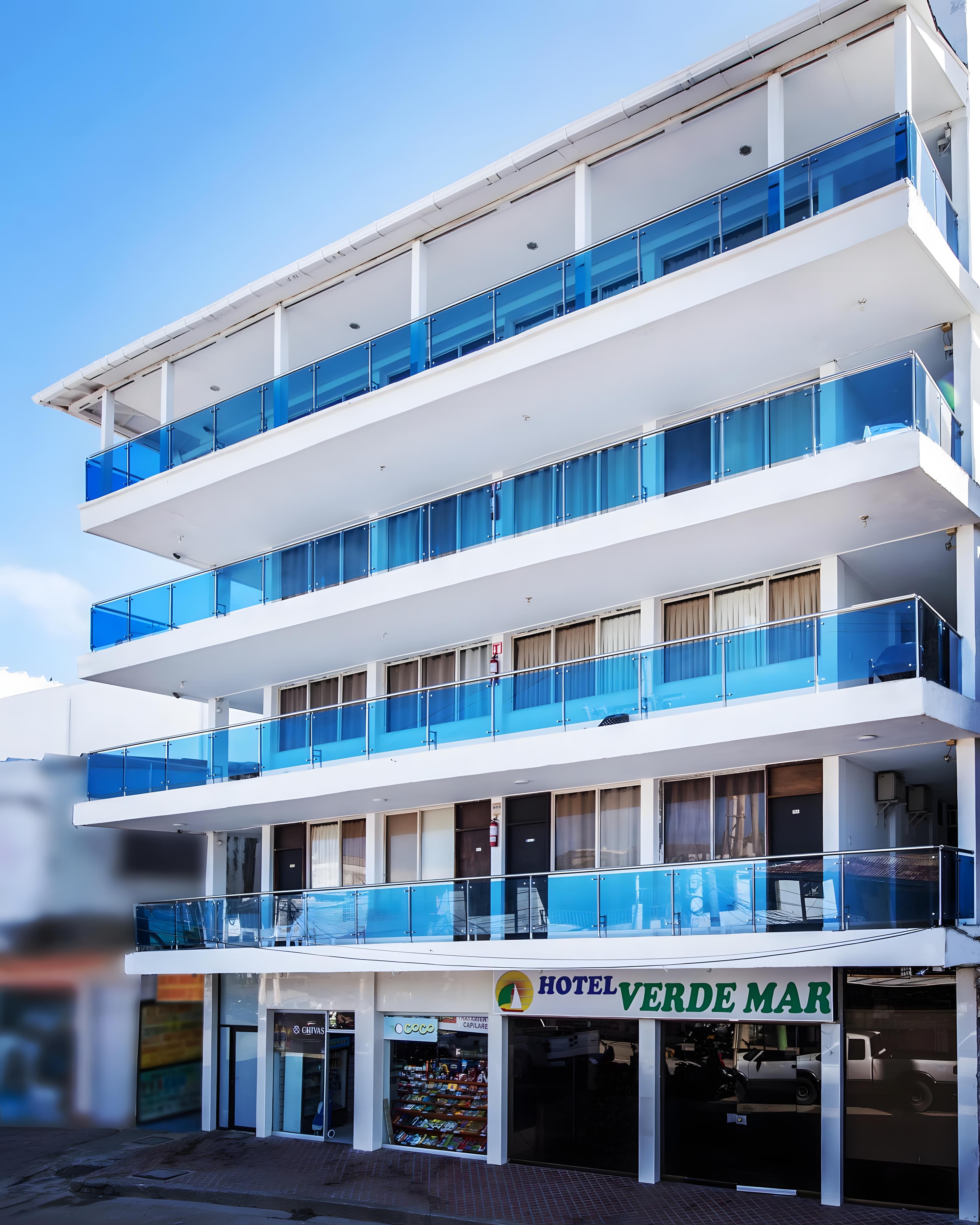 Vista Exterior Hotel Verde Mar