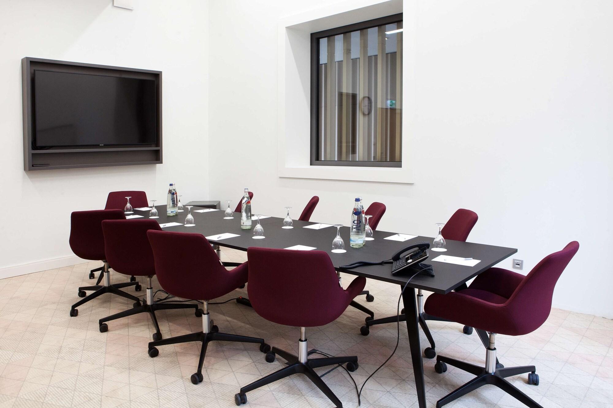 Sala de Reuniones Hampton by Hilton Munich City Center East