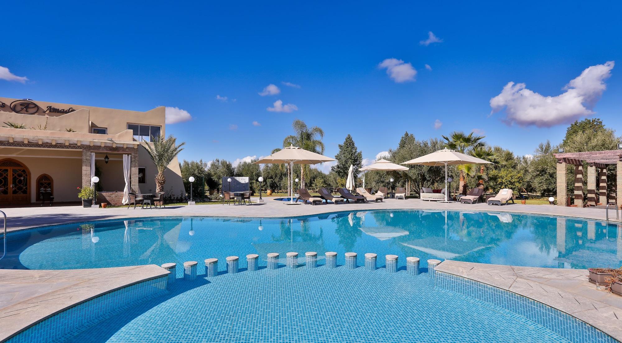 Vista Piscina Palais Amador