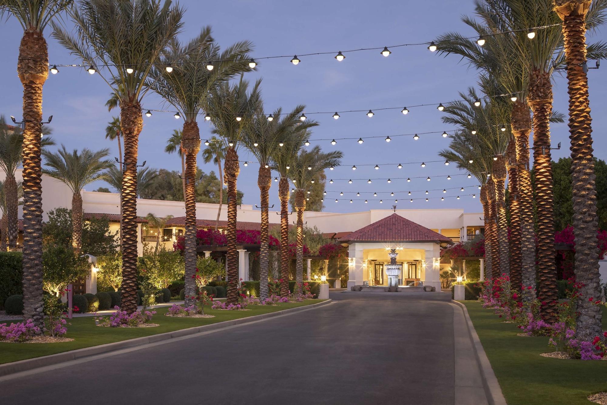 Vista Exterior The Scottsdale Resort and Spa, Curio Collection by Hilton