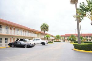 Alojamiento - Fairway Inn Florida City Homestead Everglades