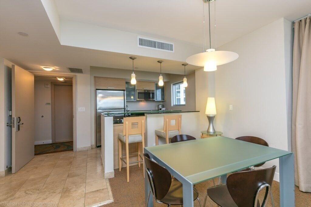 Restaurant 2 Br Luxury Suite In Marenas Beach Resort 2 Bedroom Condo by RedAwning