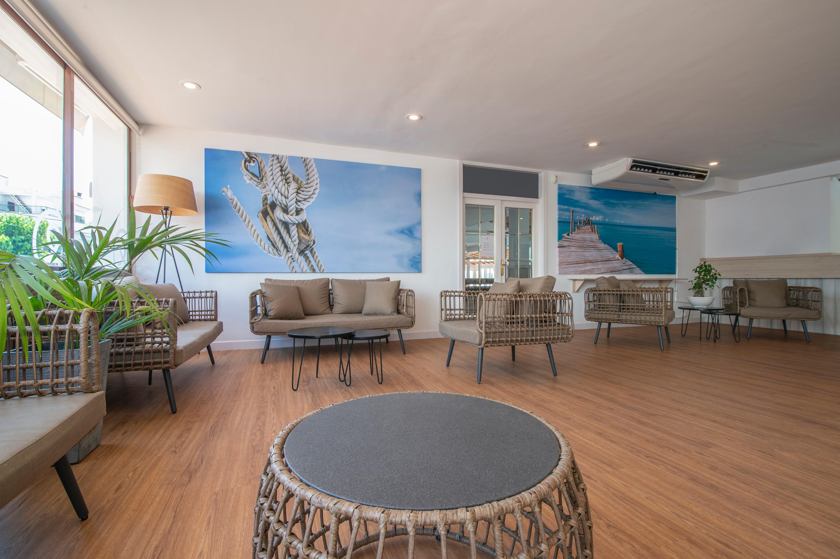Vista Lobby Aparthotel Pierre & Vacances Mallorca Cecilia