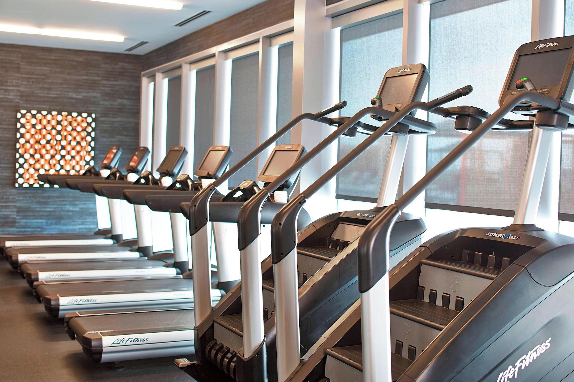 Gimnasio Renaissance Dallas at Plano Legacy West Hotel