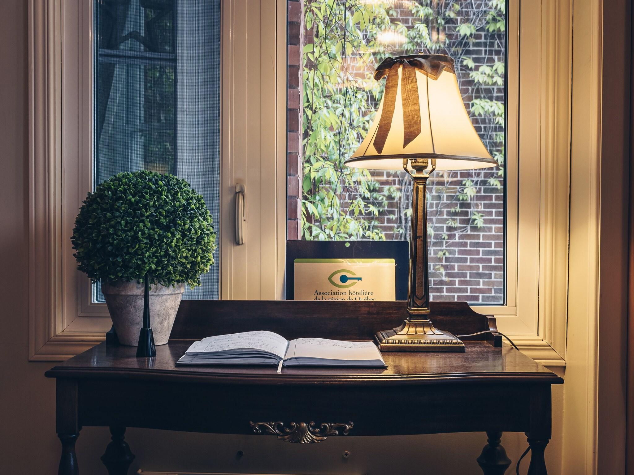 Vista Lobby Auberge Aux deux Lions