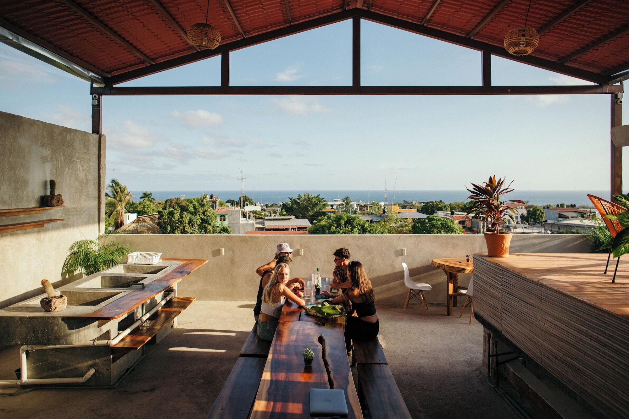 Varios Posada Girasol