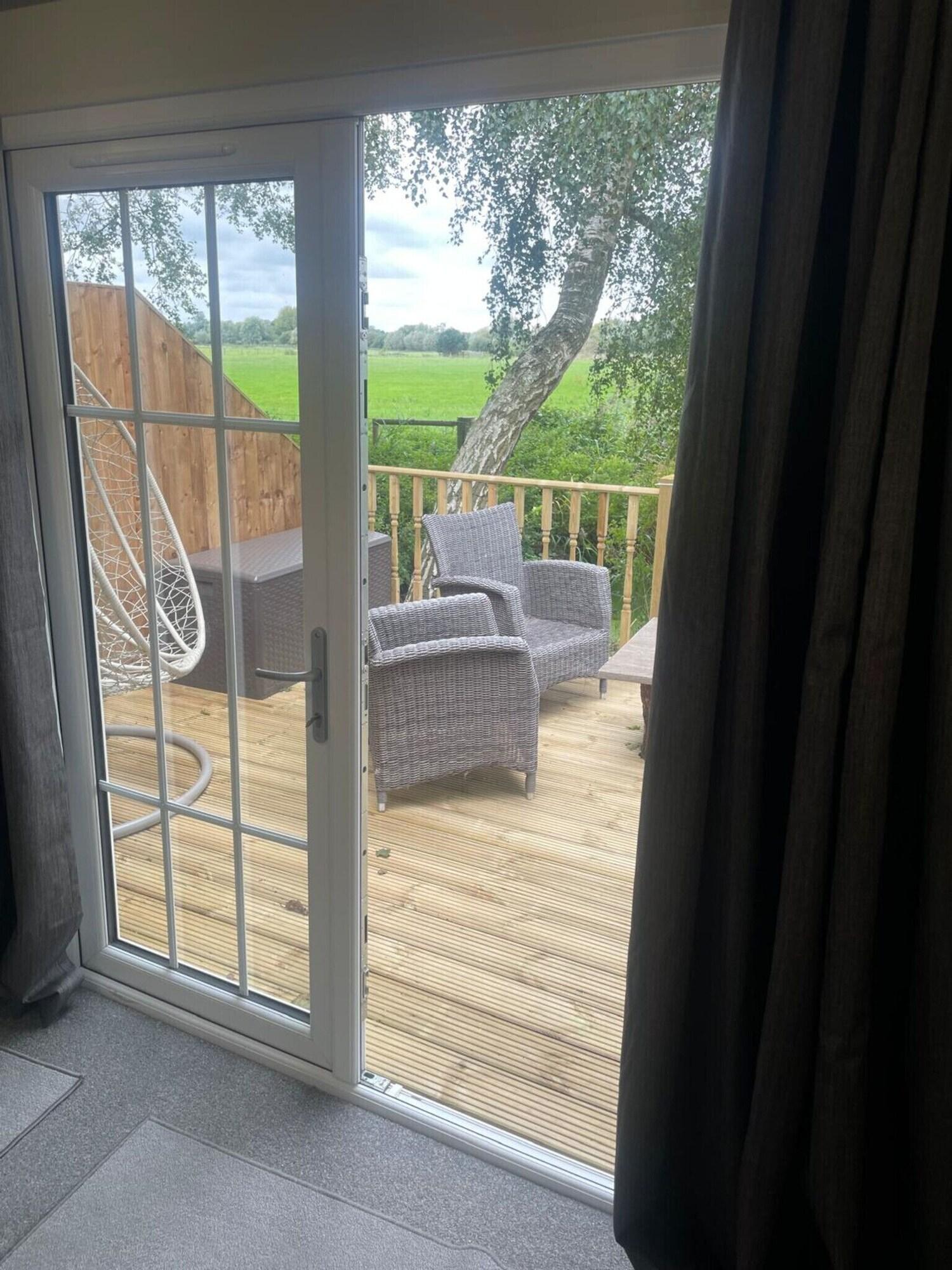 Vista Lobby The Swan Motel