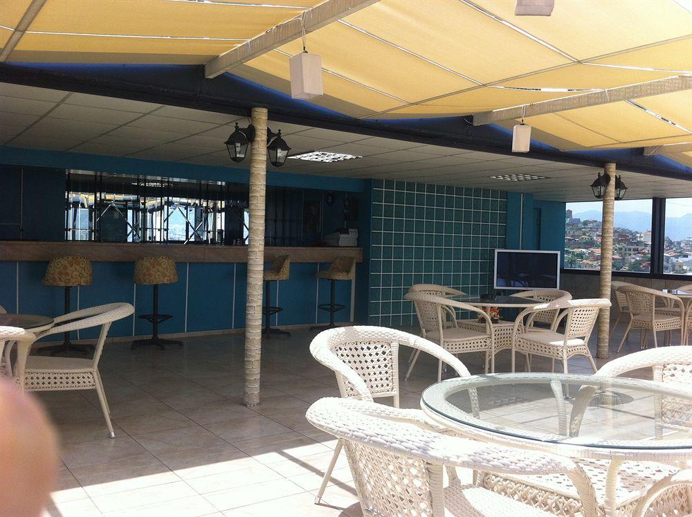 Bar/Salón Aksan Hotel