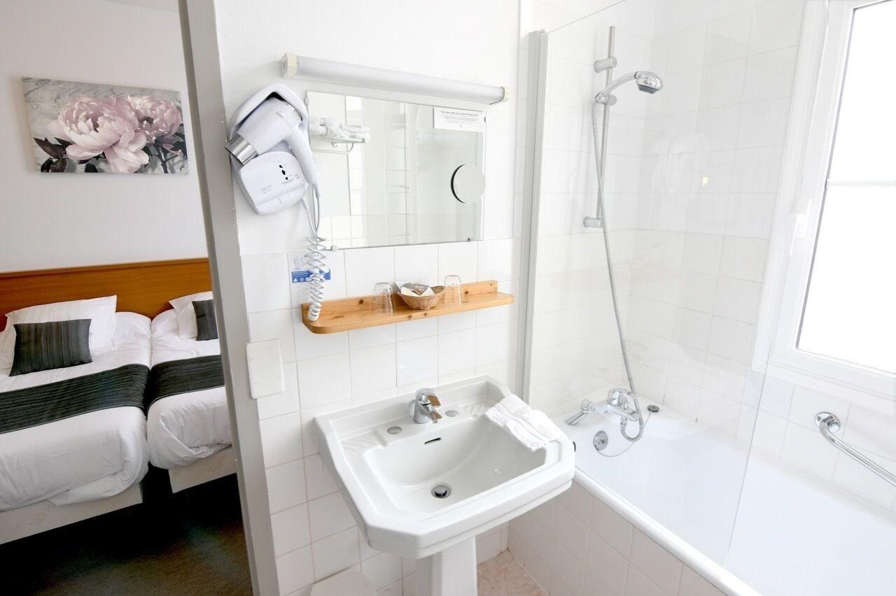 Equipamiento de Habitación Logis Hotel du Chateau