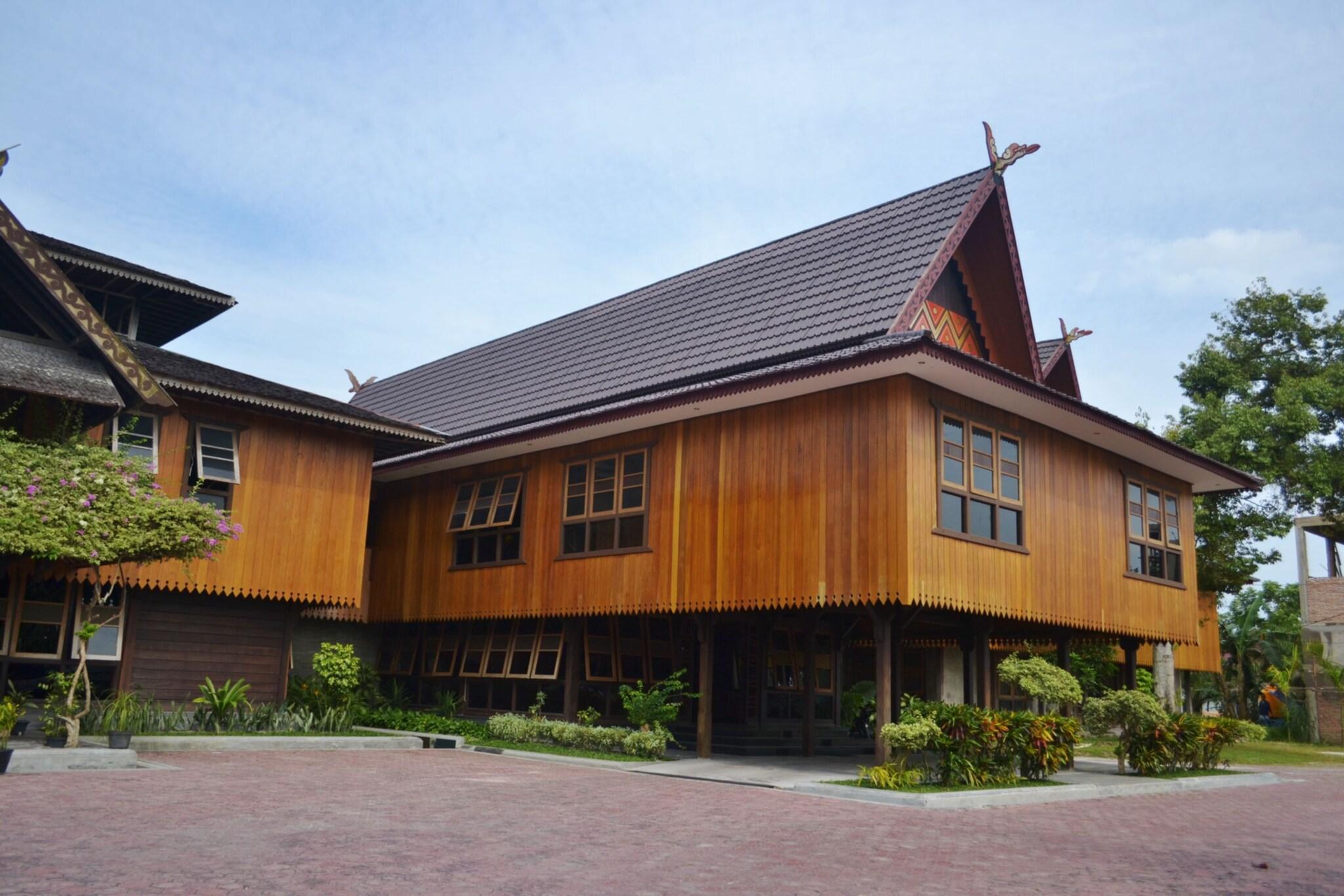 Vista Exterior Arsela Hotel Pangkalan Bun