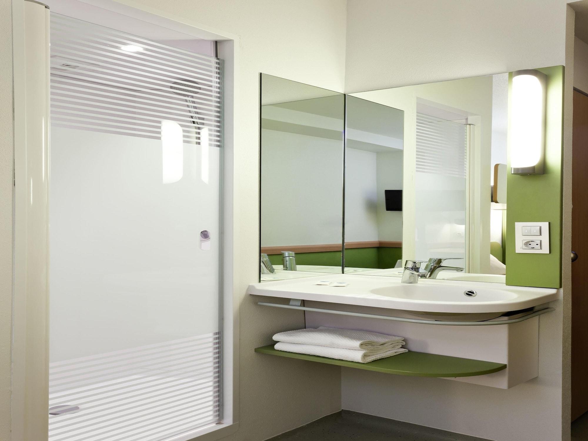 Habitación ibis budget Málaga Centro