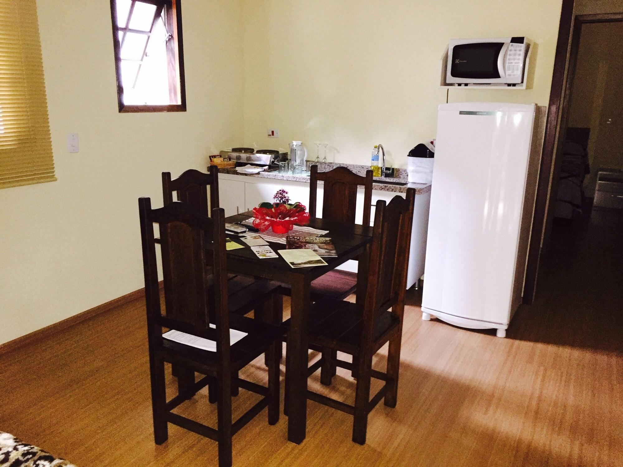 Equipamiento de Habitación Suacasita JARDIM CINCO LAGOS