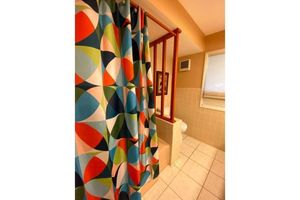 Alquiler Vacacional - All The Waters Retro Home on Lake Michigan- Your Own PRIVATE BEACH