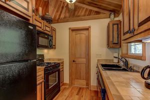 Alquiler Vacacional - Luxurious King bedroom Suite nestled in the North Georgia Mountains