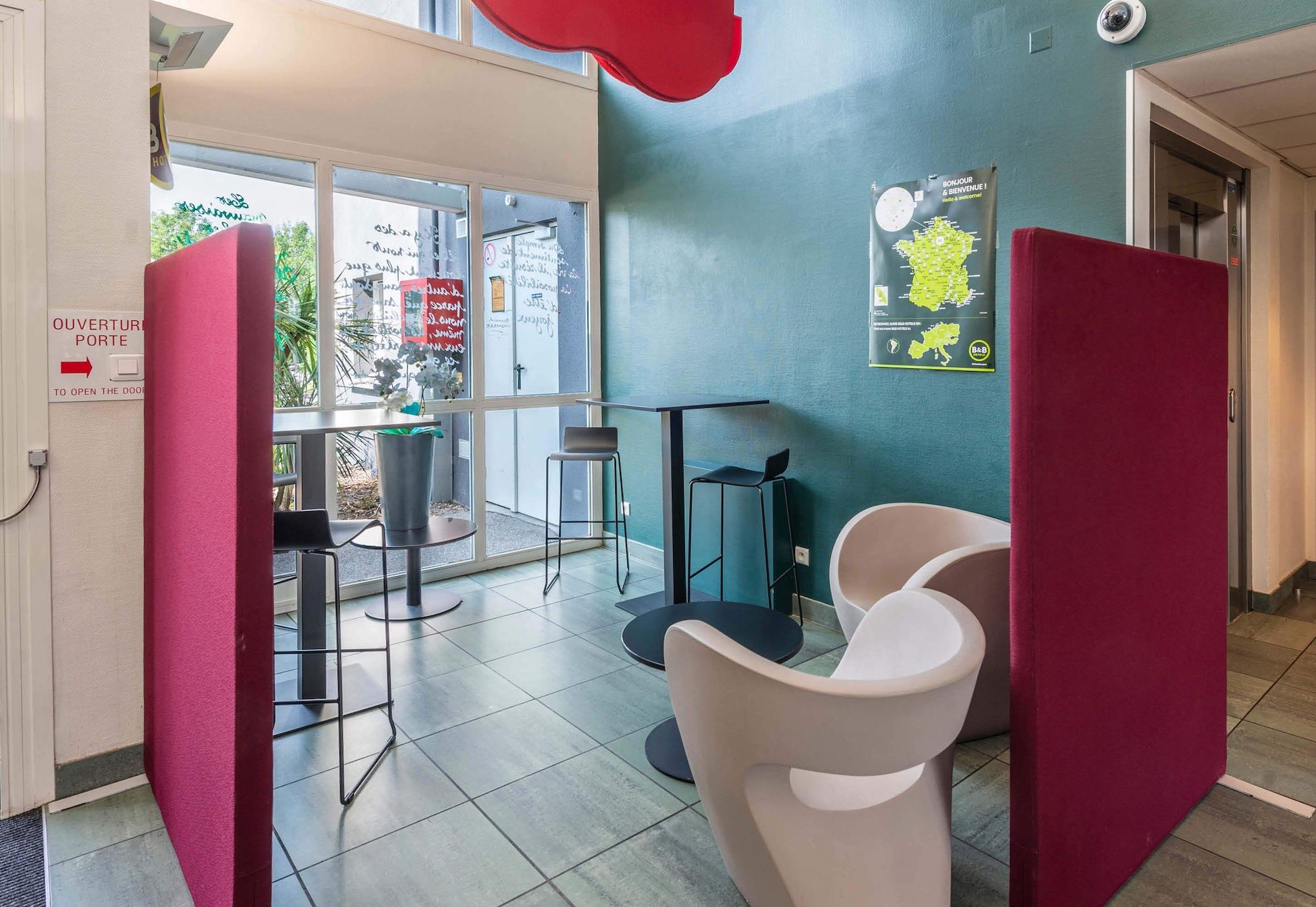 Vista Lobby B&B HOTEL Montauban