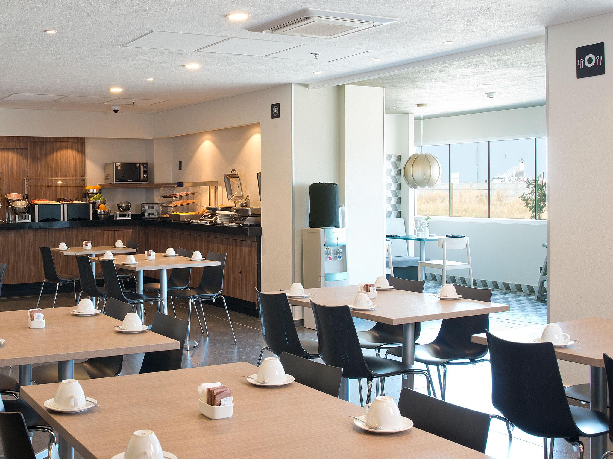 Restaurant City Express by Marriott Santiago Aeropuerto Chile