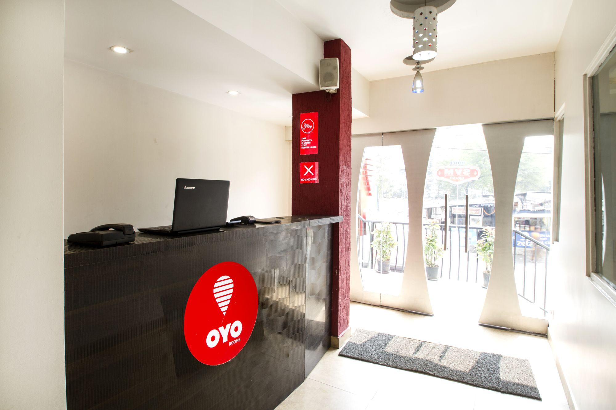 Vista Lobby OYO 7552 Hotel SVM Grand