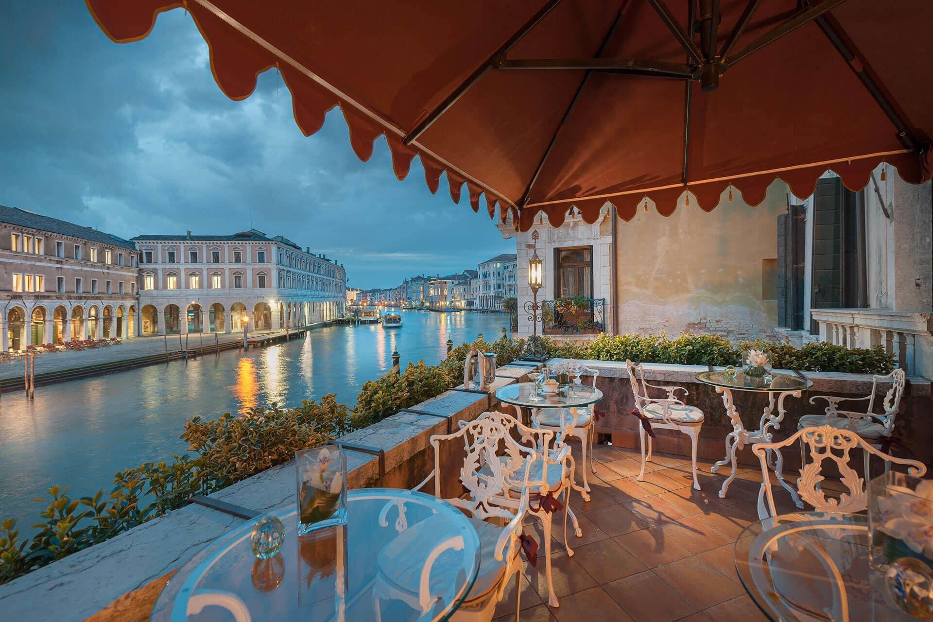 Varios Hotel Al Ponte Antico