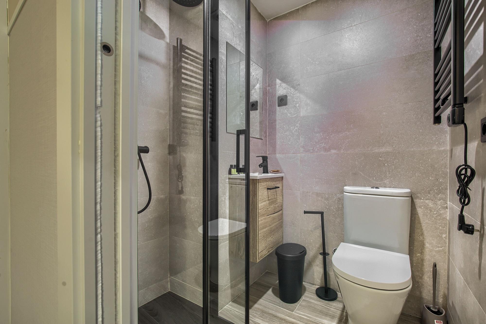 Equipamiento de Habitación Dobo Madrid B90